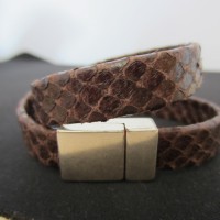 /album/fotogaleria-coleccion-pulseras/pulsera-de-cuero-y-zamak-1-jpg/